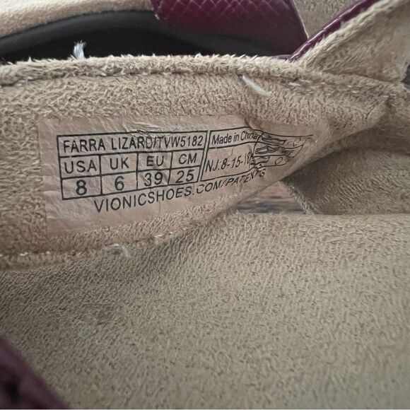 VIONIC Women's Farra Red Faux Lizard Gold Metal Sandals - Picture 8 of 8